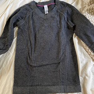 Ivivva Girls Workout Longsleeve Workout Shirt